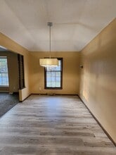 7325 N Brooklyn Ave in Kansas City, MO - Building Photo - Building Photo