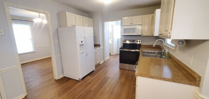 7325 N Thorncliff Pl in Raleigh, NC - Building Photo - Building Photo