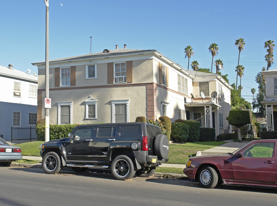 1628 S Bronson Ave in Los Angeles, CA - Building Photo