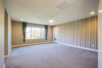 5863 Glory Heights Dr in Las Vegas, NV - Building Photo - Building Photo