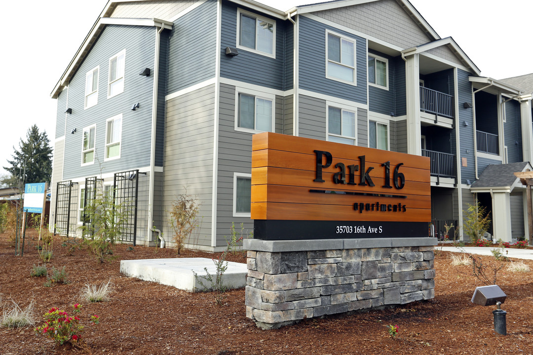 Park 16 in Federal Way, WA - Foto de edificio