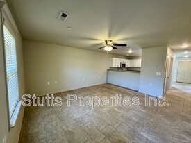101 Gin Ct in Muscle Shoals, AL - Building Photo