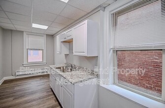 111 Lincoln Way W in Massillon, OH - Building Photo - Building Photo