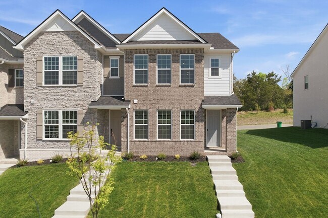 320 Lynwood Station Blvd in Mount Juliet, TN - Building Photo - Building Photo