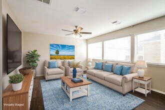 1043 Verde Trails Dr, Unit 3 in Houston, TX - Foto de edificio - Building Photo