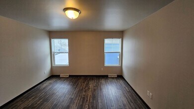 1110 W Thomas St-Unit -1110 in Wausau, WI - Building Photo - Building Photo
