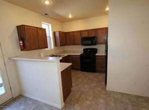 1616 East Pecan Drive in Flagstaff, AZ - Building Photo - Building Photo