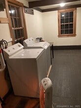 43 Schoolhouse Ln in East Hampton, CT - Building Photo - Building Photo