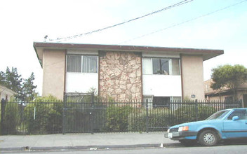 3035 School St in Oakland, CA - Building Photo - Building Photo