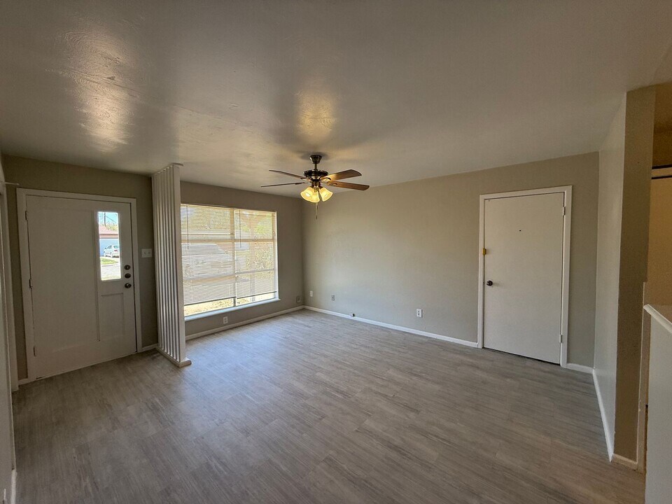 6003 Orlando Ave in Lubbock, TX - Foto de edificio