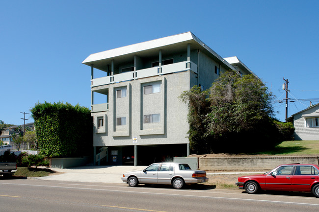 744 3rd St in Encinitas, CA - Building Photo - Building Photo