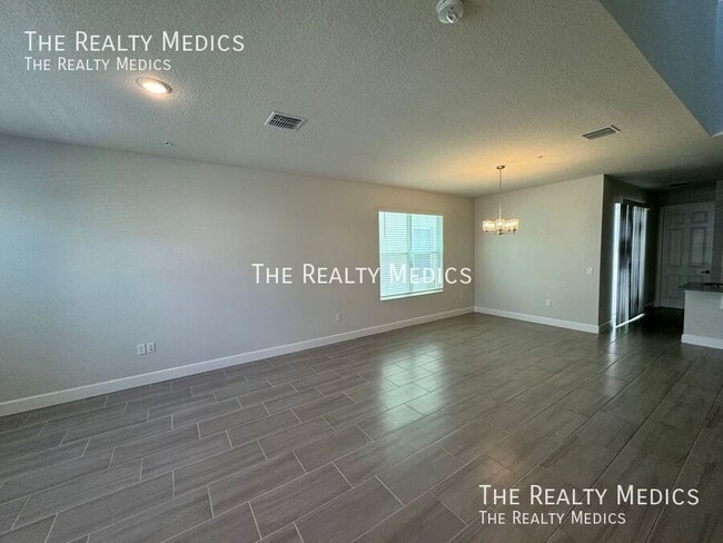 419 Scotsman Pl in Debary, FL - Building Photo - Building Photo
