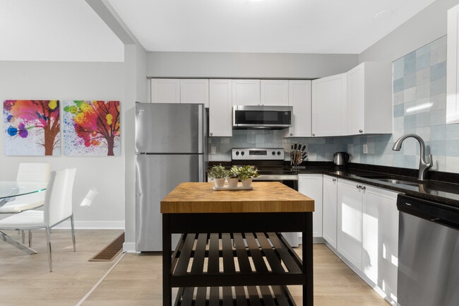 Room Rental 5 minutes from Algonquin College - This listing has rentals from $525 in Ottawa, ON - Building Photo - Building Photo