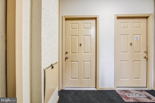 20212 Shipley Terrace in Germantown, MD - Building Photo - Building Photo