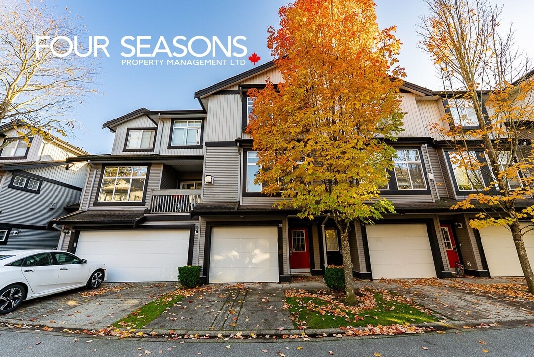 18828-18869 69 Ave in Surrey, BC - Building Photo