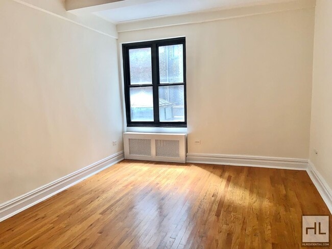 SECOND AVENUE, Unit 3G in New York, NY - Building Photo - Building Photo