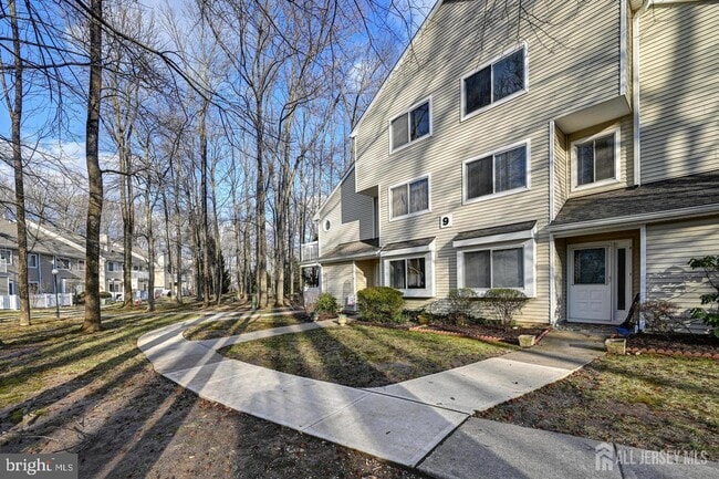 7 Sweetgum Ln in Monmouth Junction, NJ - Building Photo - Building Photo