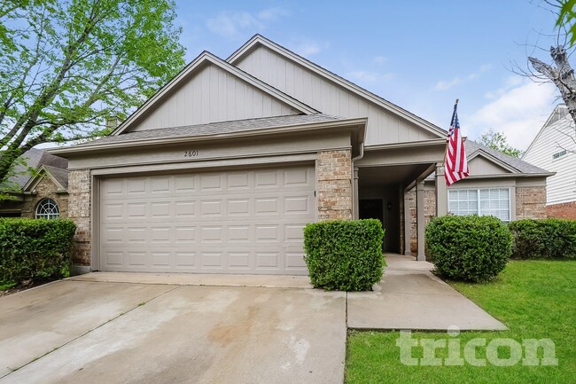 2601 Country Creek Ln in Fort Worth, TX - Building Photo - Building Photo