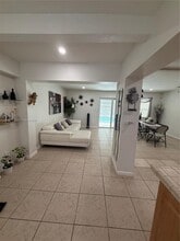 2231 N 66th Ave in Hollywood, FL - Building Photo - Building Photo