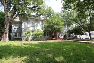 4800 Bryce Ave in Fort Worth, TX - Building Photo - Building Photo