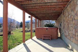 4741 E Patio Spgs Cir in Eden, UT - Building Photo - Building Photo