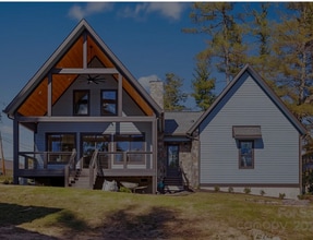 154 Osceola Rd in Hendersonville, NC - Building Photo - Building Photo