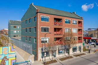 1804-1808 W Churchill St in Chicago, IL - Building Photo - Building Photo