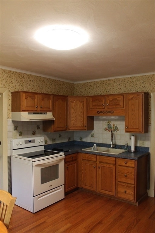 1859 Northampton St in Holyoke, MA - Building Photo - Building Photo