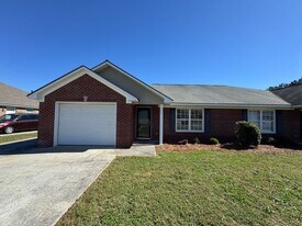 110-112 Lyons Dr NW in Rome, GA - Building Photo