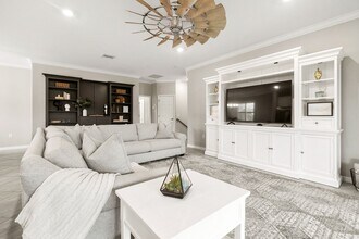 12023 Hawthorn Lake Dr in Ft. Myers, FL - Building Photo - Building Photo