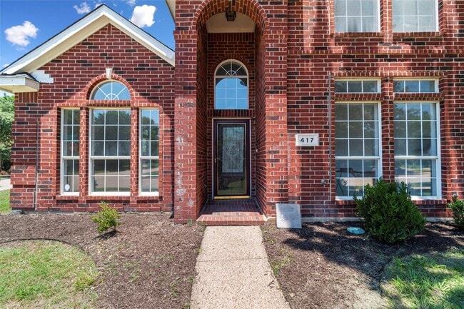 property at 2624 Zoeller Dr