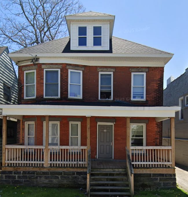 349 W 8th St, Unit 2