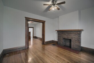 2661 Indianola Ave, Unit 2661 in Columbus, OH - Foto de edificio - Building Photo