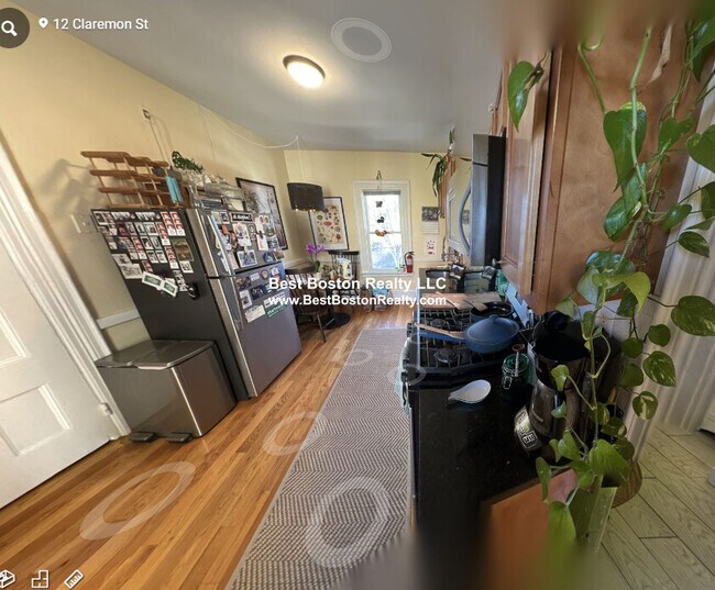 12 Claremon St, Unit 2 in Somerville, MA - Building Photo - Building Photo