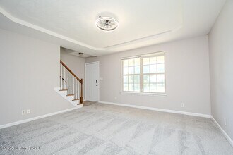 6305 Leisure Ln in Louisville, KY - Building Photo - Building Photo