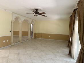 2200 Country Club Prado in Coral Gables, FL - Building Photo - Building Photo