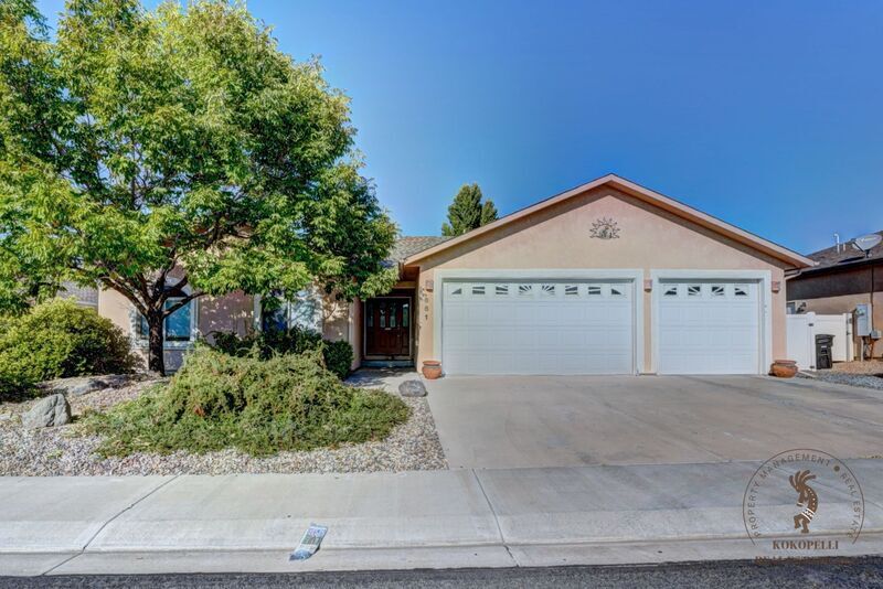 661 Mccaldon Way in Grand Junction, CO - Foto de edificio