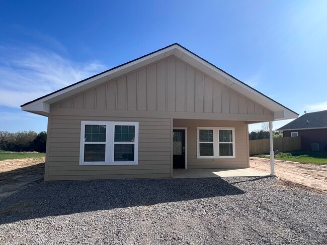property at 174 Concord Rd