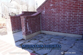 450 Long Creek Ln in Draper, UT - Building Photo - Building Photo