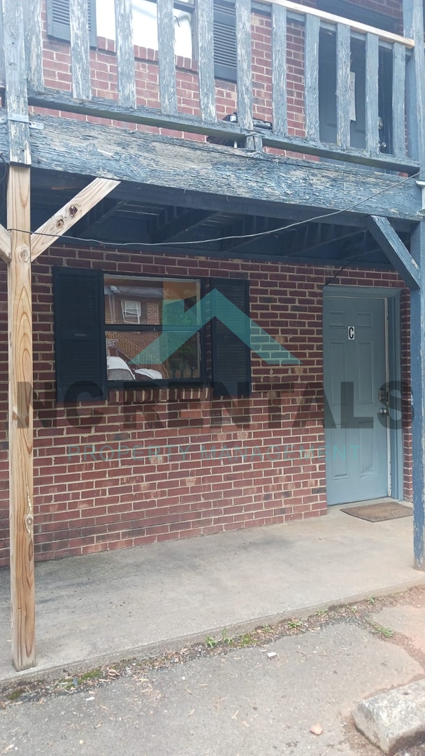 property at 2405 Markwood Ln SE