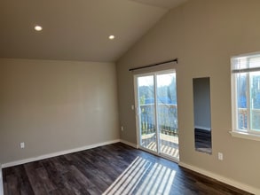 2133 Western Ave in Arcata, CA - Building Photo - Building Photo