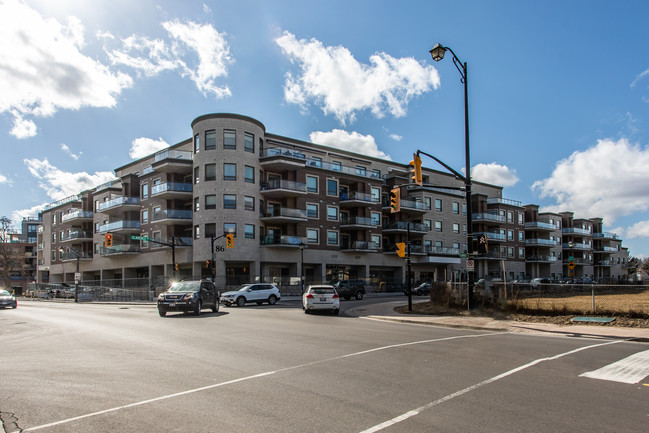 The Clarence in Vaughan, ON - Building Photo - Building Photo