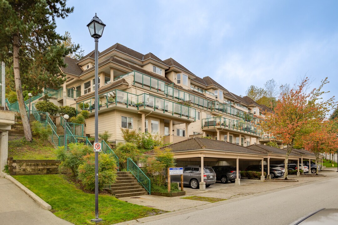 40-150 Shoreline Cir in Port Moody, BC - Building Photo