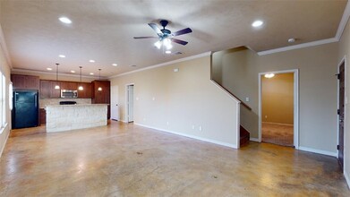 3402 Cullen Trail, Unit 2244 in College Station, TX - Building Photo - Building Photo