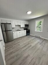 70 Pond Meadow Rd in Essex, CT - Building Photo - Building Photo