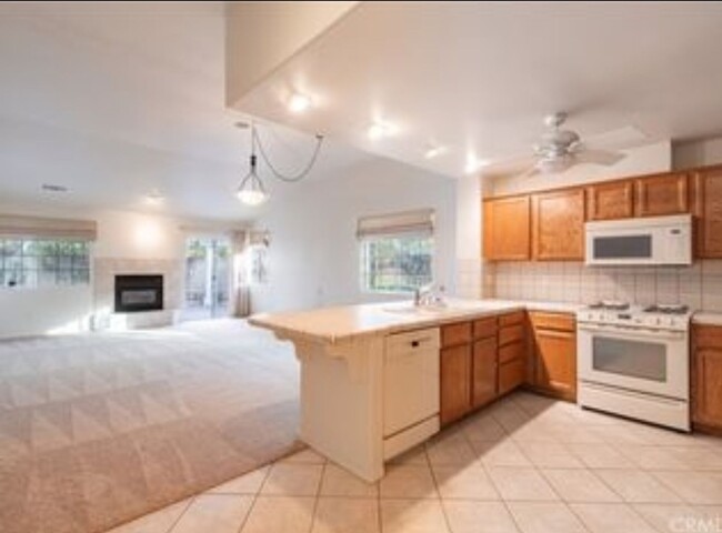 1504 Plumas Ct in Paso Robles, CA - Building Photo - Building Photo