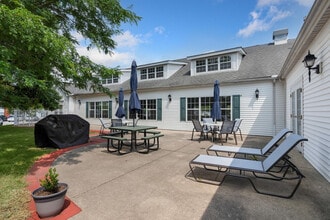 Arbor Glen - Seniors 55+ in Twinsburg, OH - Building Photo - Building Photo
