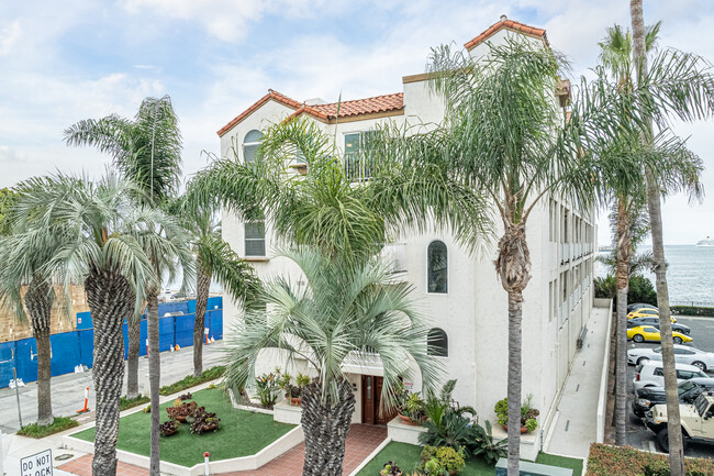 Palacio Del Mar in Long Beach, CA - Building Photo - Building Photo