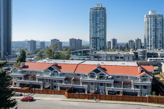 Garden Terrace in Coquitlam, BC - Building Photo - Building Photo