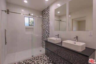 7701 Norton Ave in West Hollywood, CA - Building Photo - Building Photo